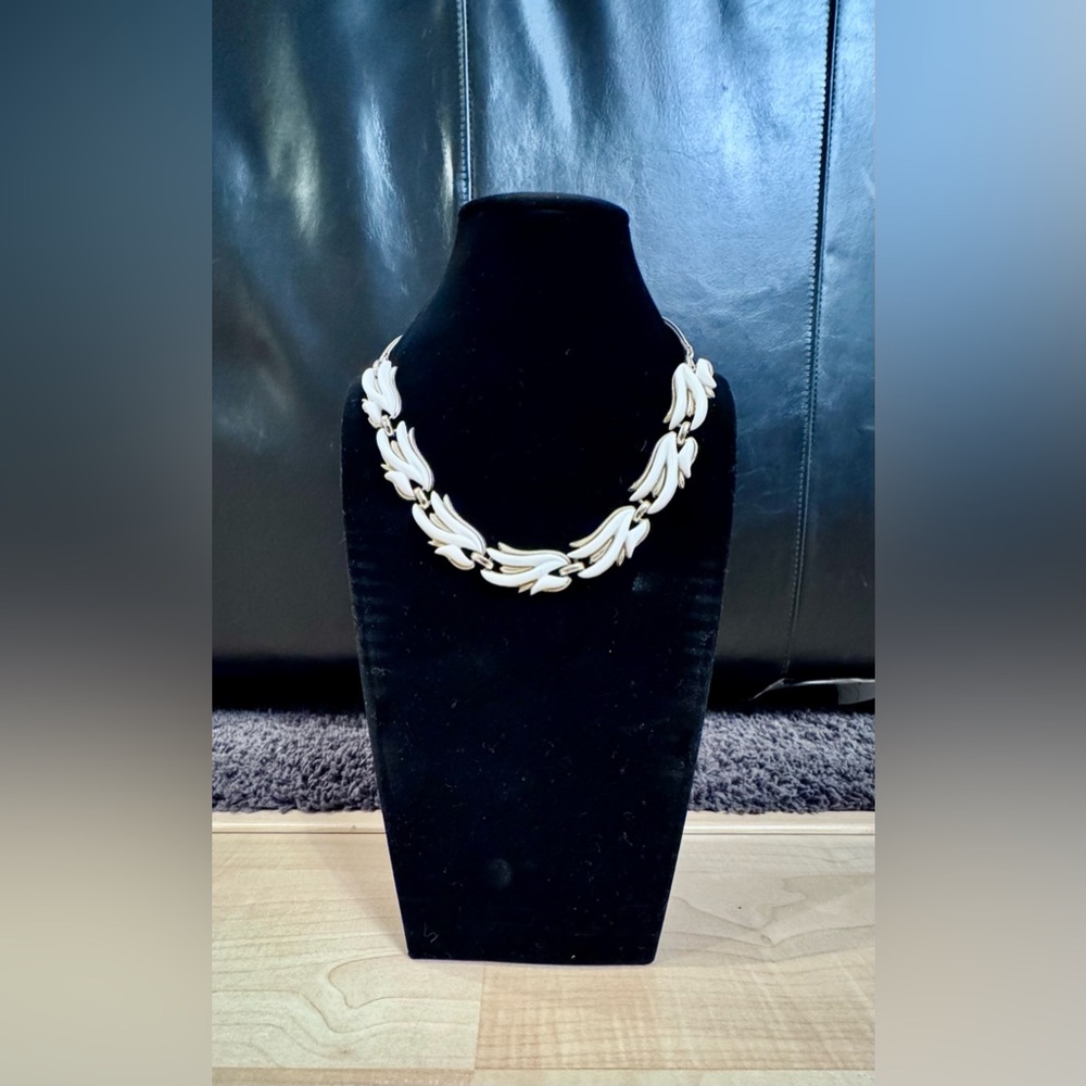 Vintage Monet White Lucite Abstract Flower Necklace